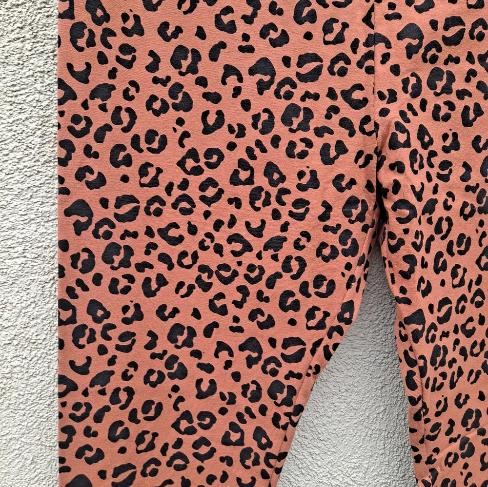 Womens Wild Fable Leopard , Size L, NWT - Picture 3 of 9